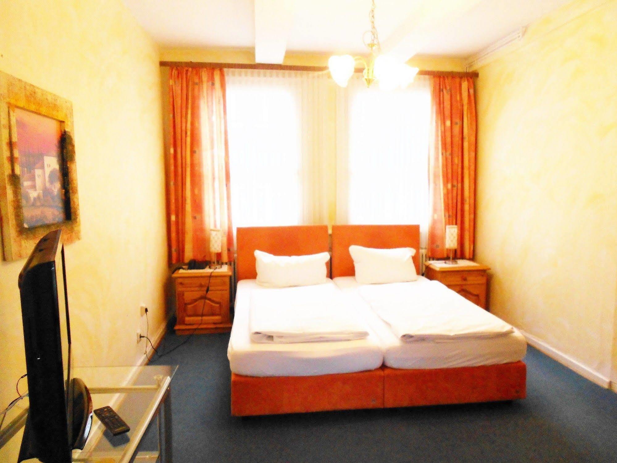 Altstadt-Hotel Gosequell Γκόσλαρ Εξωτερικό φωτογραφία